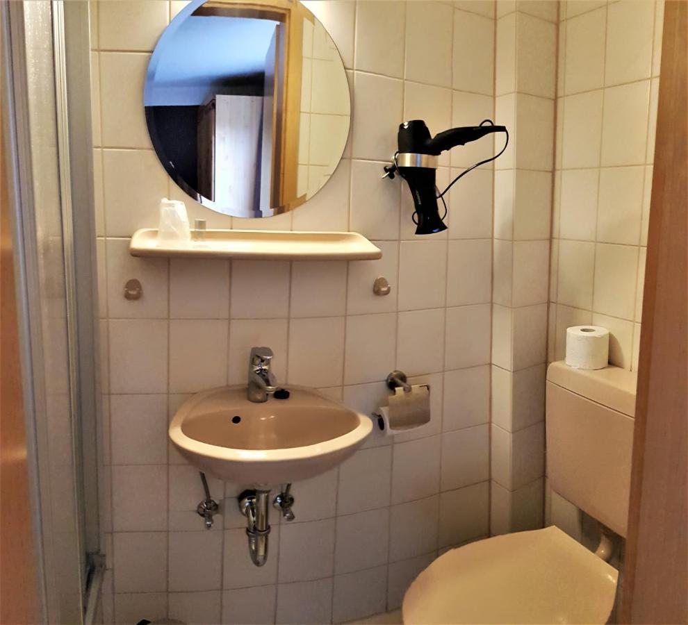 Roastineer Hotel Battenberg  Экстерьер фото