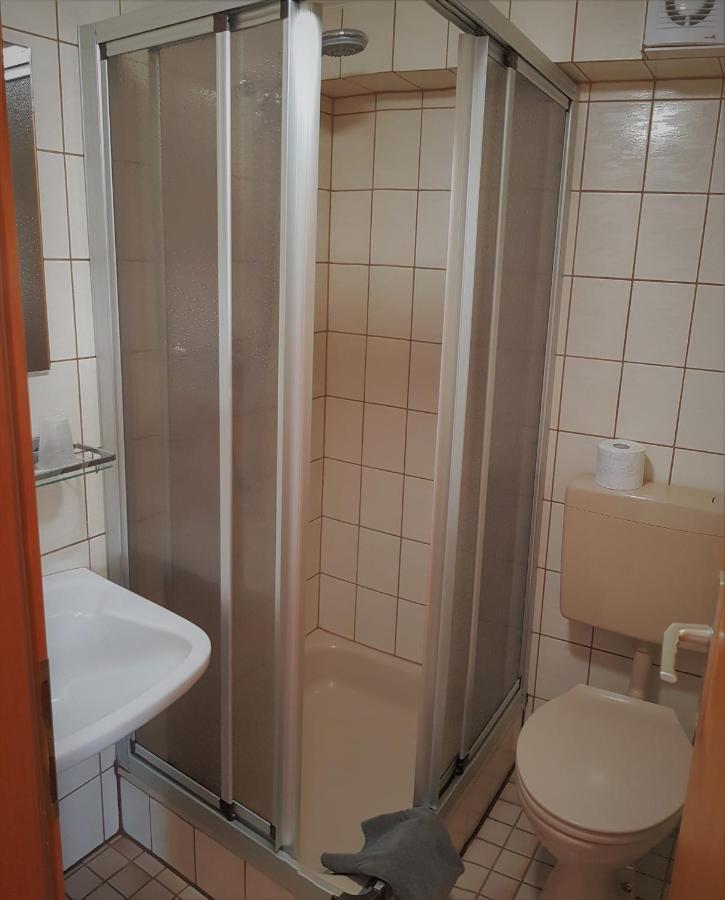 Roastineer Hotel Battenberg  Экстерьер фото