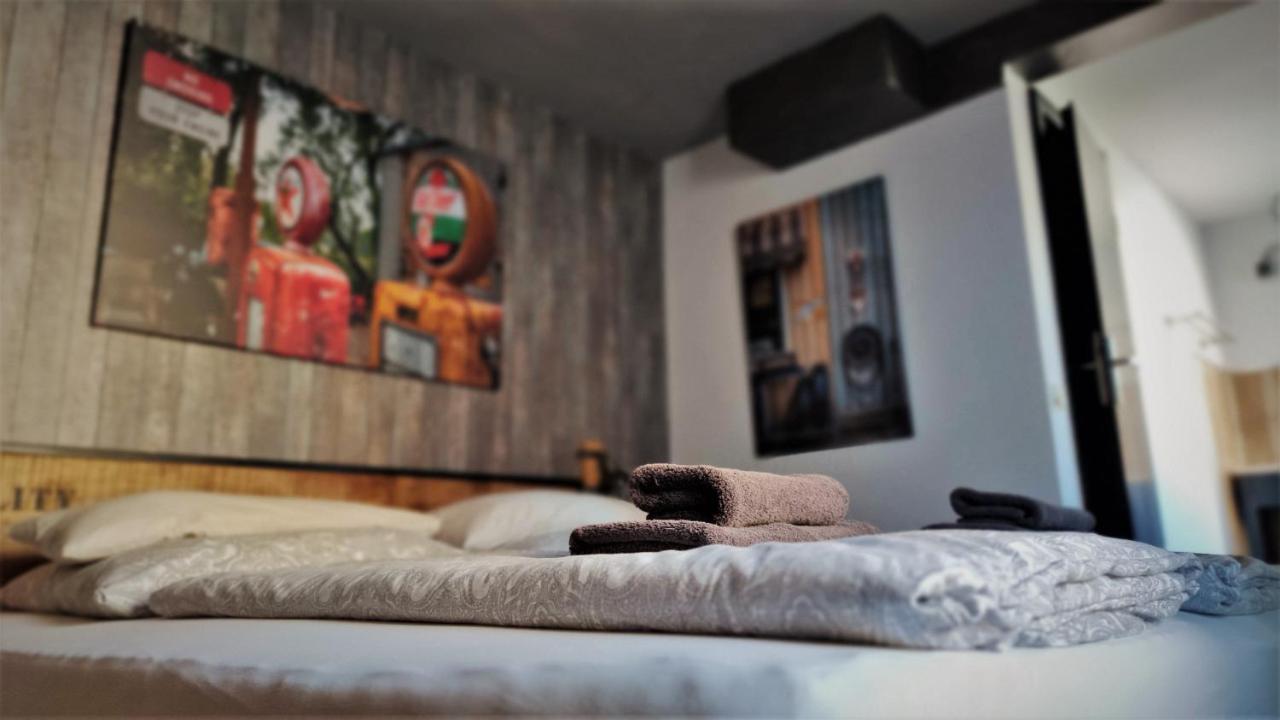 Roastineer Hotel Battenberg  Экстерьер фото