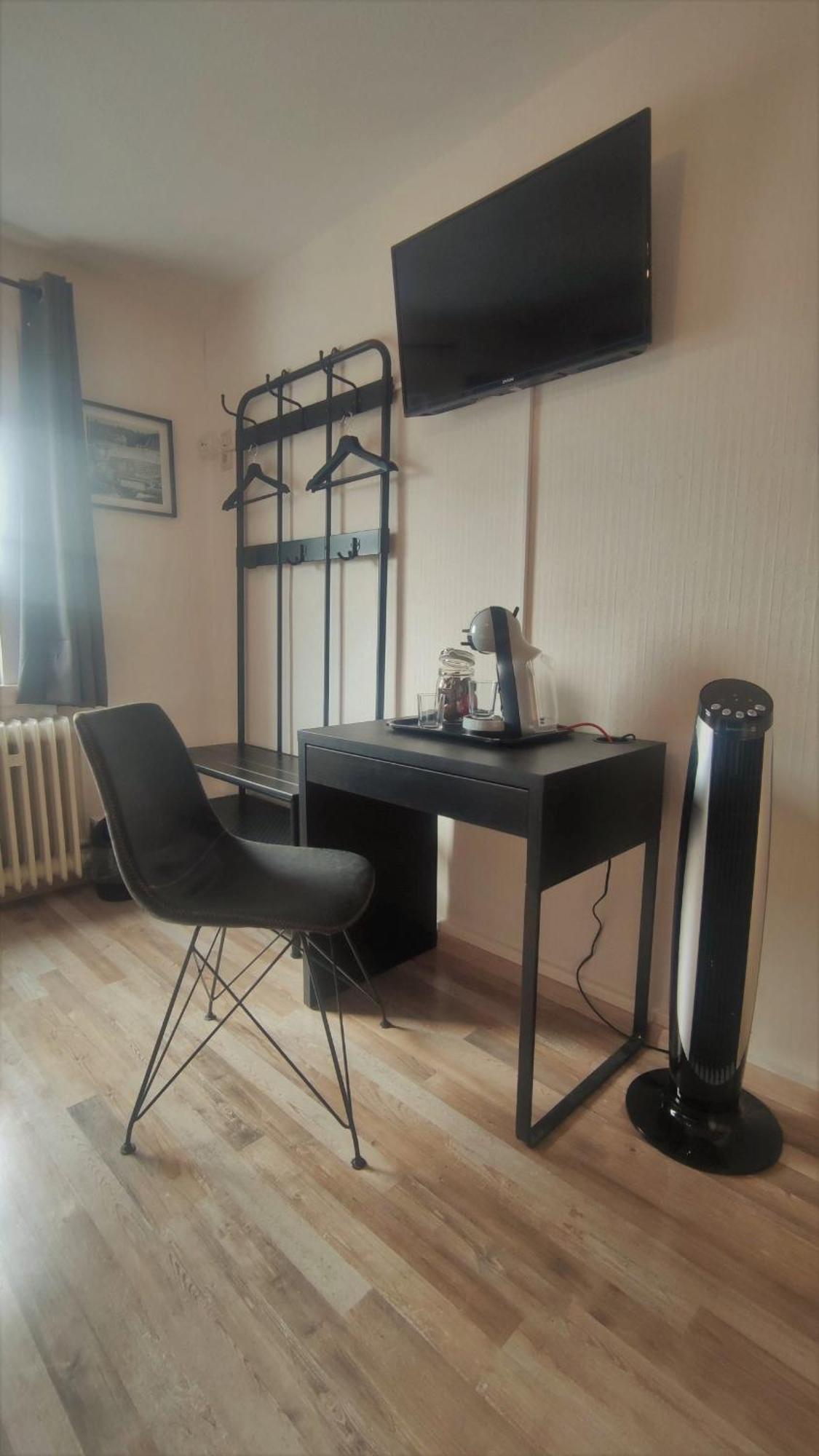 Roastineer Hotel Battenberg  Экстерьер фото