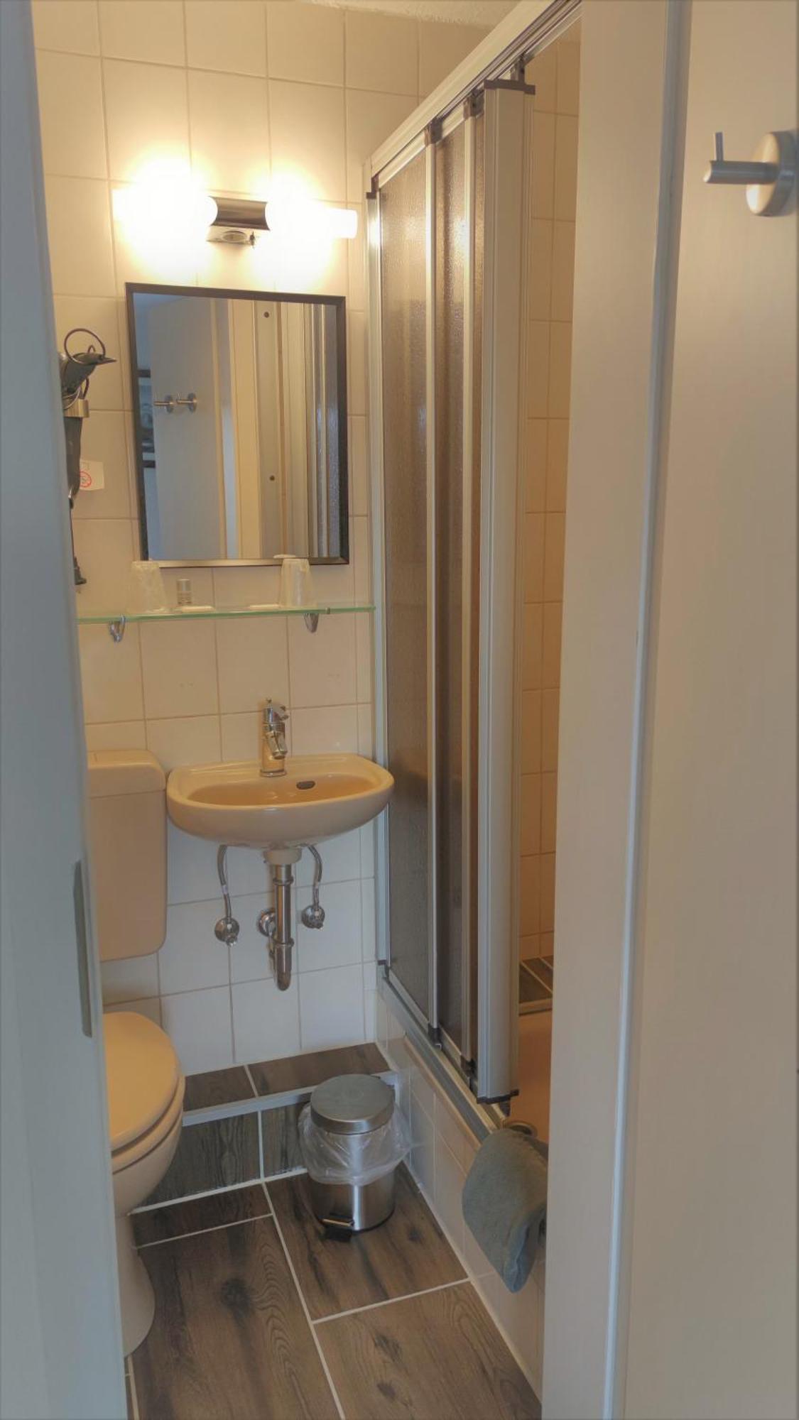 Roastineer Hotel Battenberg  Экстерьер фото