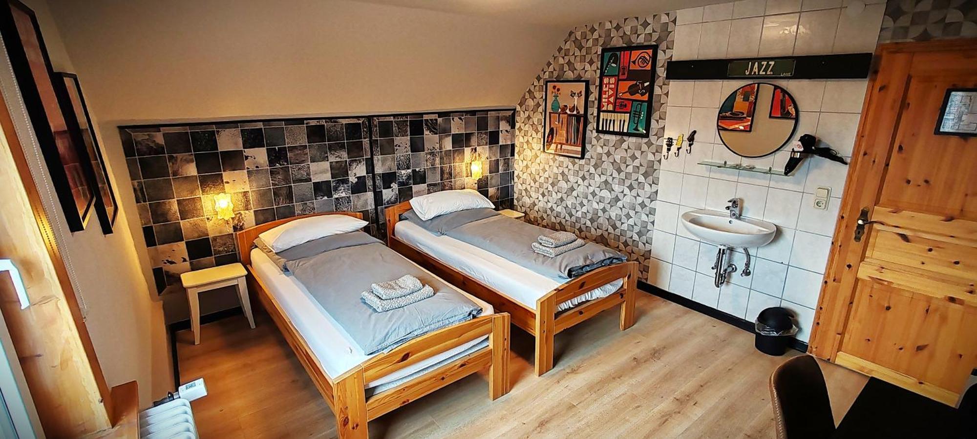 Roastineer Hotel Battenberg  Экстерьер фото