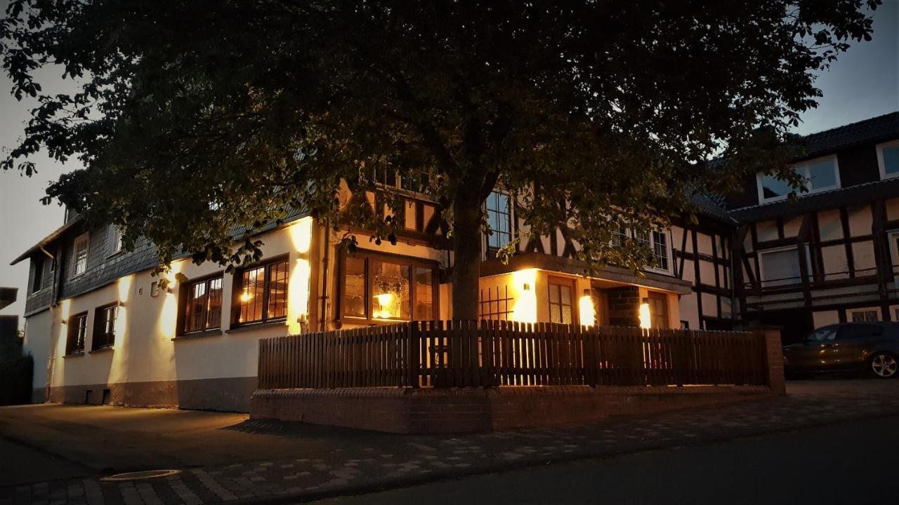 Roastineer Hotel Battenberg  Экстерьер фото